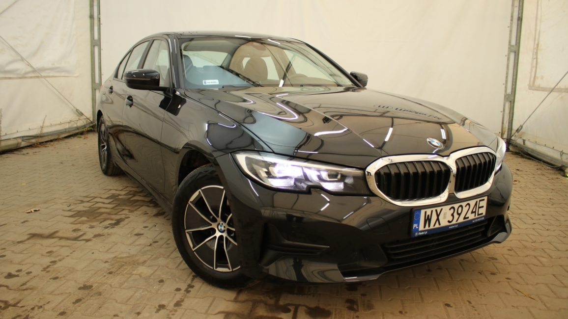 BMW 318i Advantage aut WX3924E w abonamencie