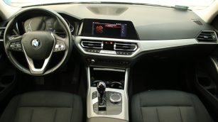 BMW 318i Advantage aut WX3924E w abonamencie