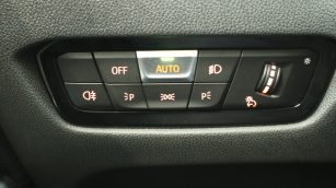 BMW 318i Advantage aut WX3924E w abonamencie