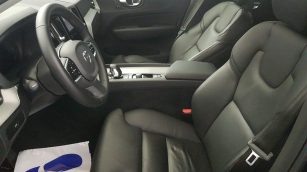 Volvo XC60 B4 B Plus Bright aut WJ2314L w leasingu dla firm