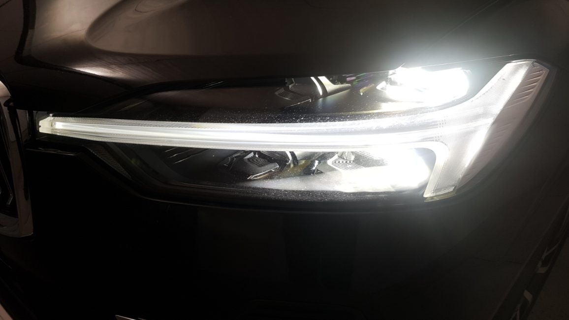 Volvo XC60 B4 B Plus Bright aut WJ2314L w leasingu dla firm