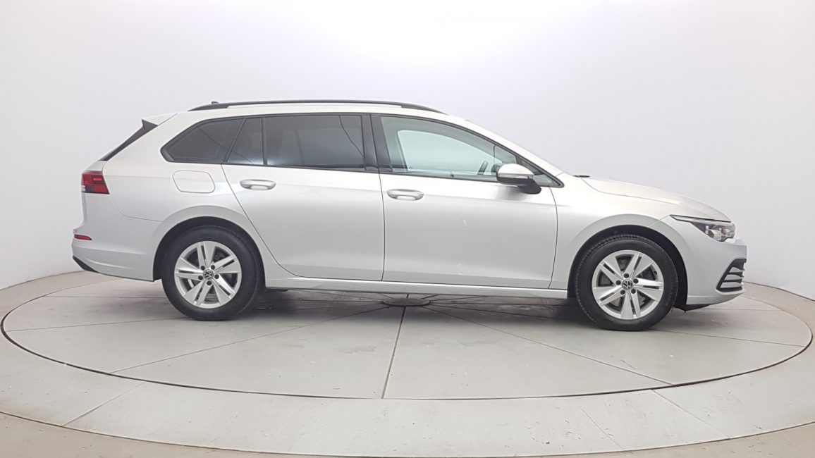 Volkswagen Golf VIII 2.0 TDI Life WJ6187K w zakupie za gotówkę
