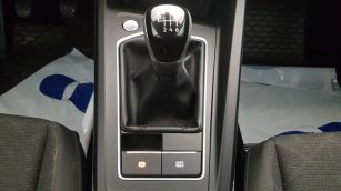 Volkswagen Golf VIII 2.0 TDI Life WJ6187K w zakupie za gotówkę