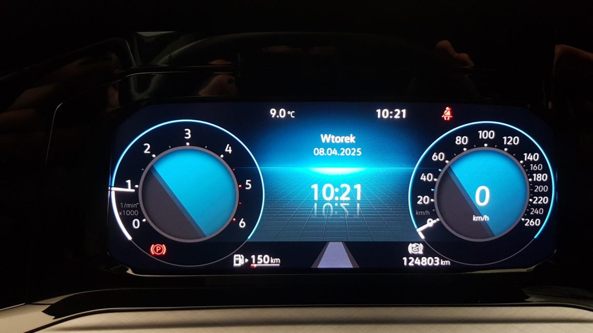 Volkswagen Golf VIII 2.0 TDI Life WJ6186K w abonamencie