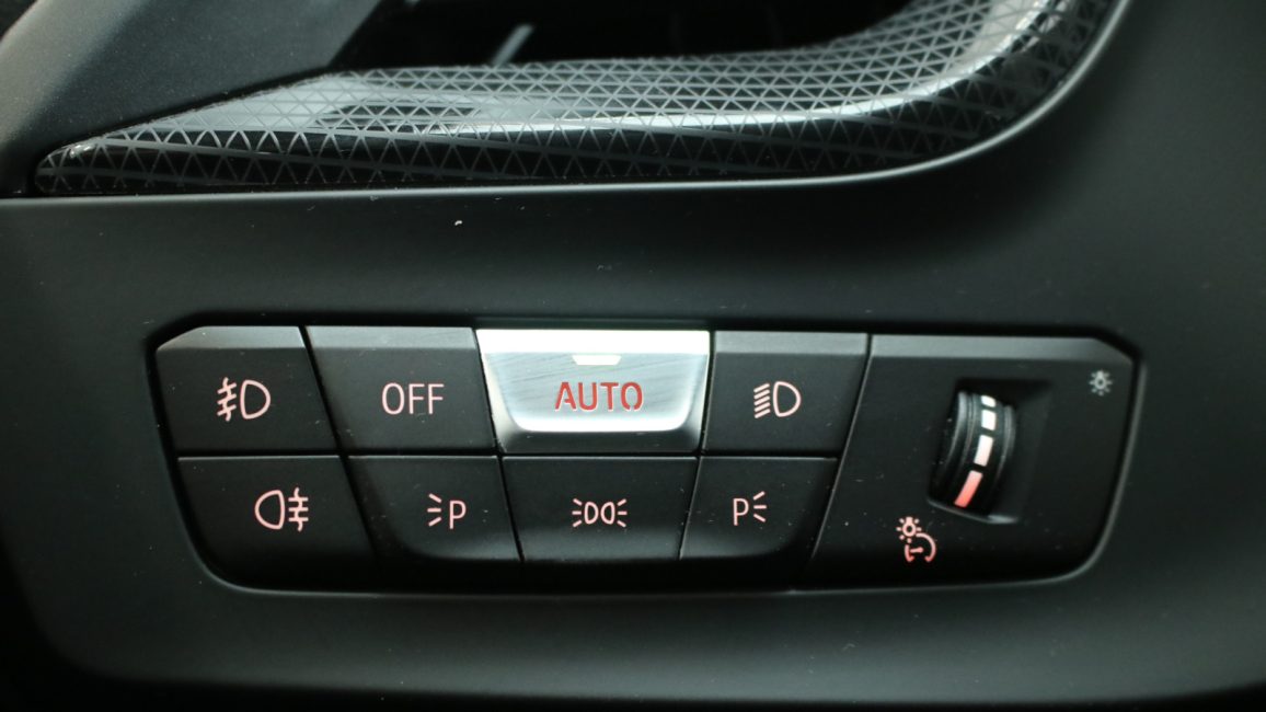 BMW 118i M Sport aut CB944MM w abonamencie dla firm