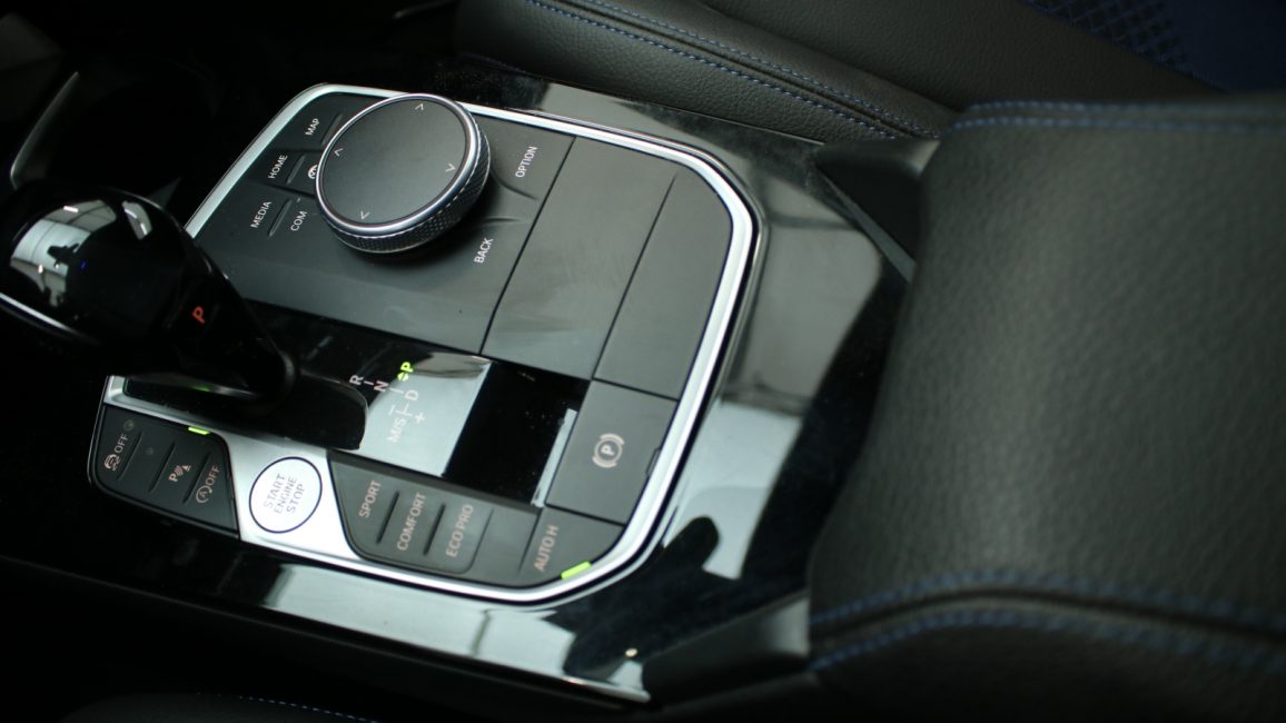 BMW 118i M Sport aut CB944MM w abonamencie dla firm