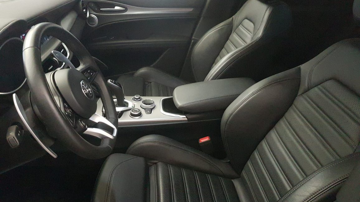 Alfa Romeo Stelvio 2.0 Turbo Veloce Q4 aut WD7823S w zakupie za gotówkę