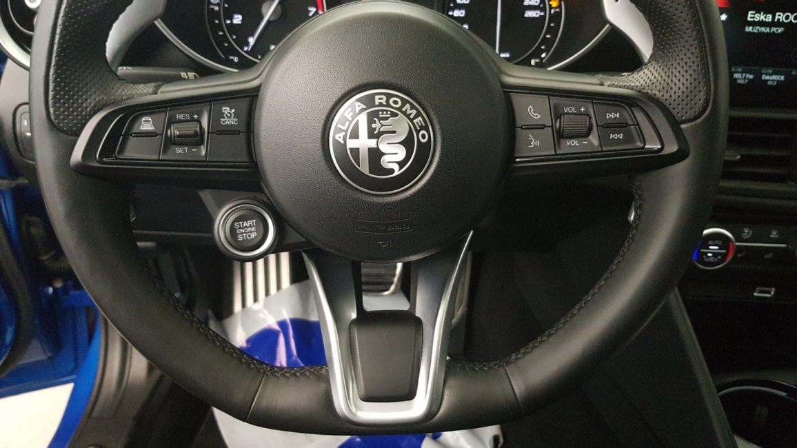 Alfa Romeo Giulia 2.0 Turbo Veloce Q4 aut WE4Y734 w zakupie za gotówkę