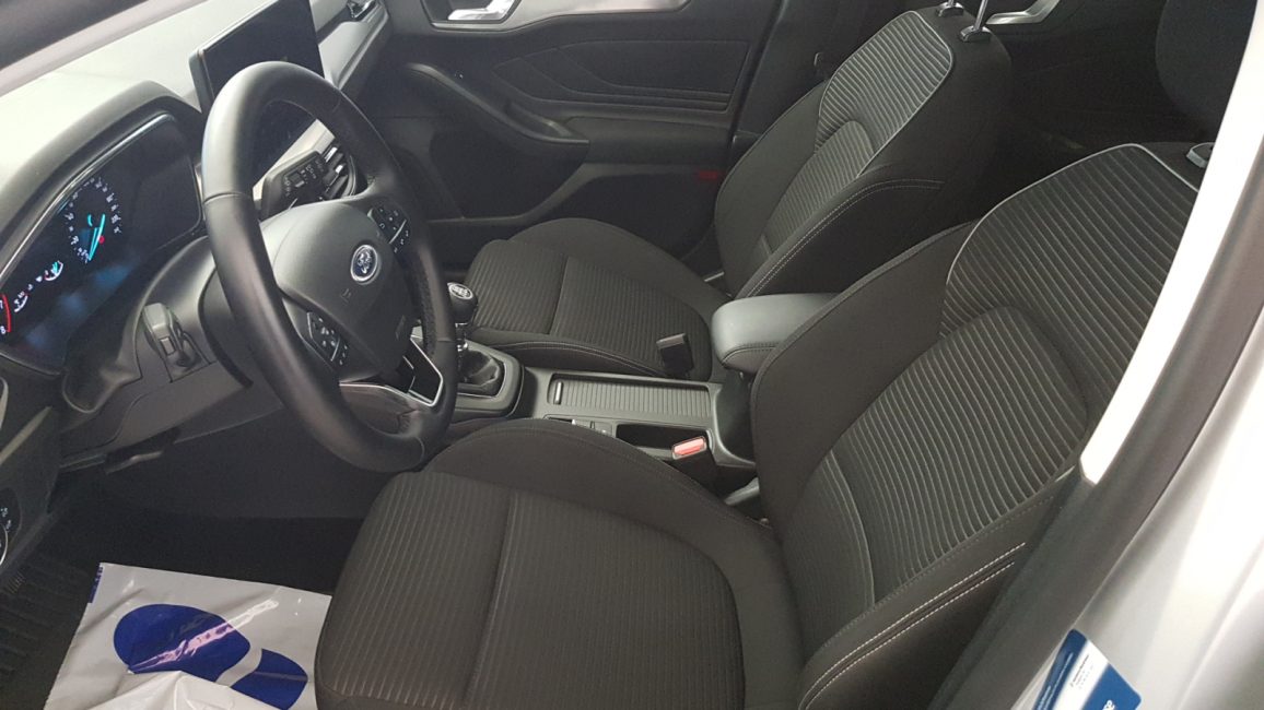 Ford Focus 1.0 EcoBoost Titanium GD4F018 w abonamencie