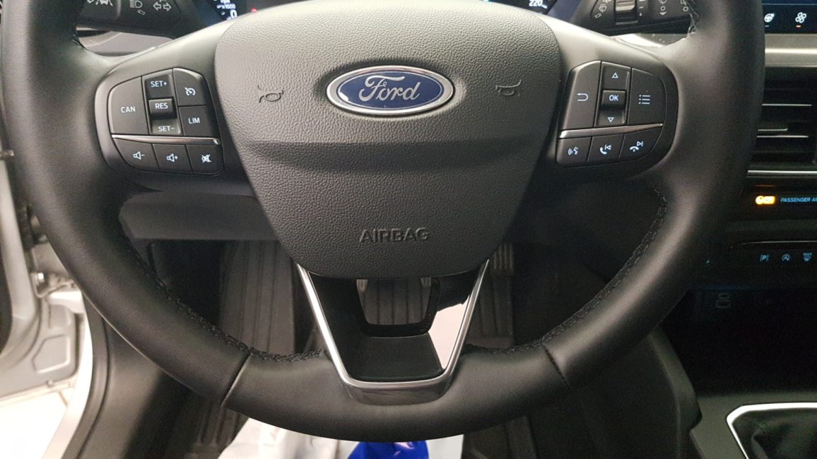 Ford Focus 1.0 EcoBoost Titanium GD4F018 w abonamencie