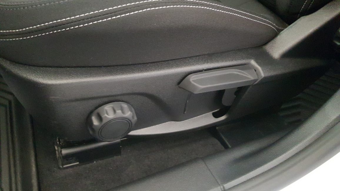 Ford Focus 1.0 EcoBoost Titanium GD4F018 w abonamencie