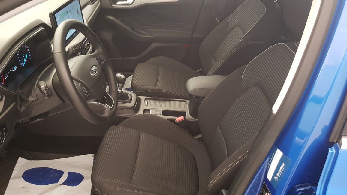 Ford Focus 1.0 EcoBoost Titanium GD4F054 w abonamencie