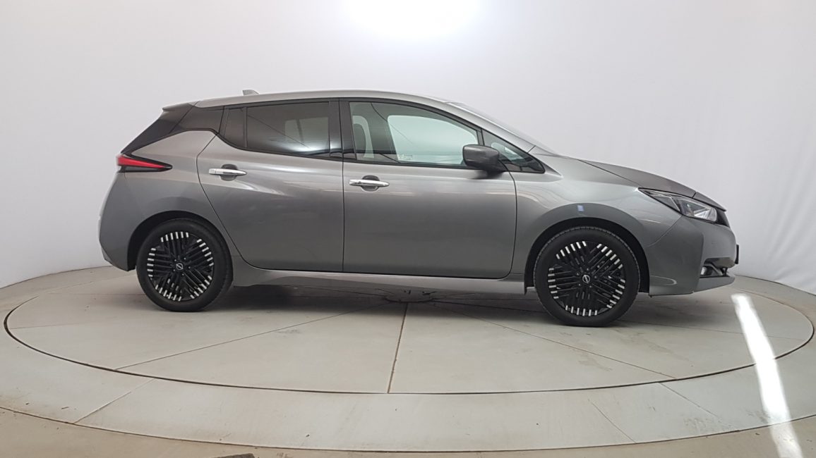 Nissan Leaf 40kWh N-Connecta DB3083K w abonamencie