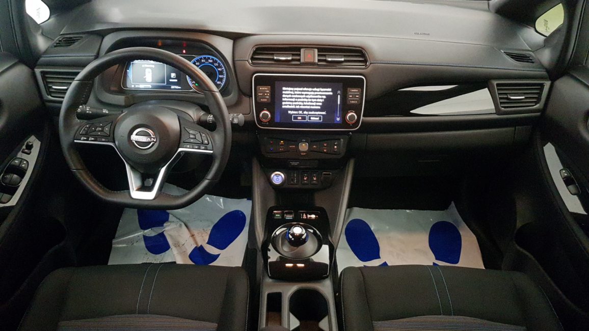 Nissan Leaf 40kWh N-Connecta DB3083K w abonamencie