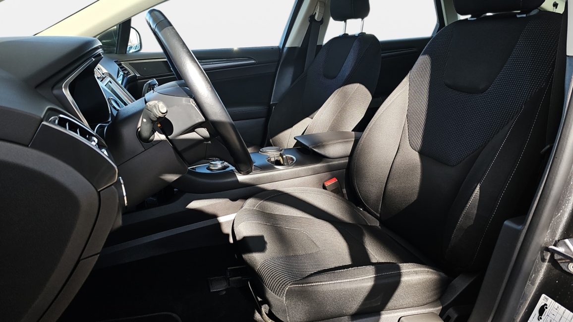 Ford Mondeo 2.0 EcoBlue Titanium aut WD3283P w leasingu dla firm