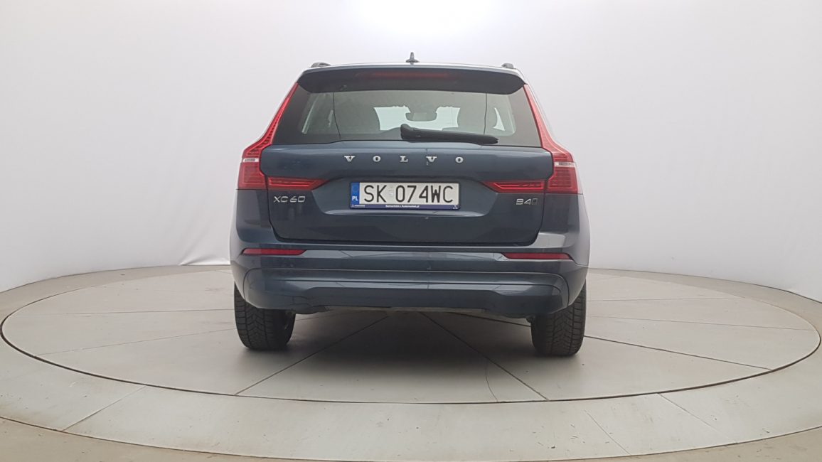Volvo XC60 B4 D AWD Momentum Pro aut SK074WC w abonamencie