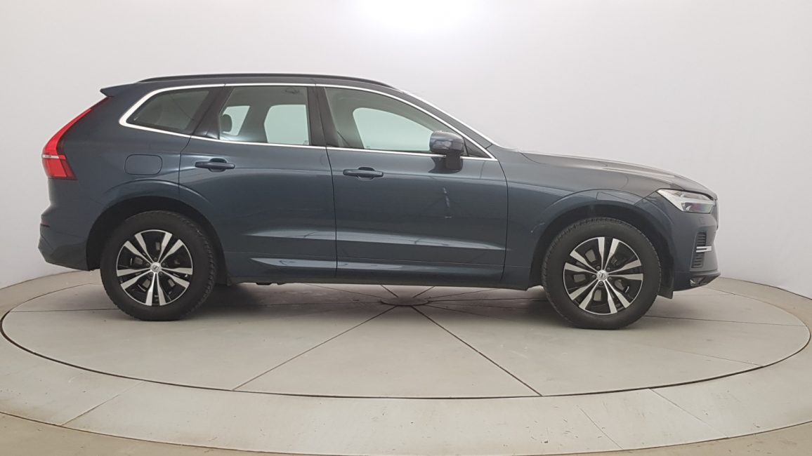 Volvo XC60 B4 D AWD Momentum Pro aut SK074WC w abonamencie