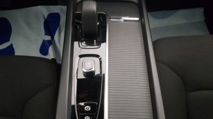 Volvo XC60 B4 D AWD Momentum Pro aut SK074WC w abonamencie