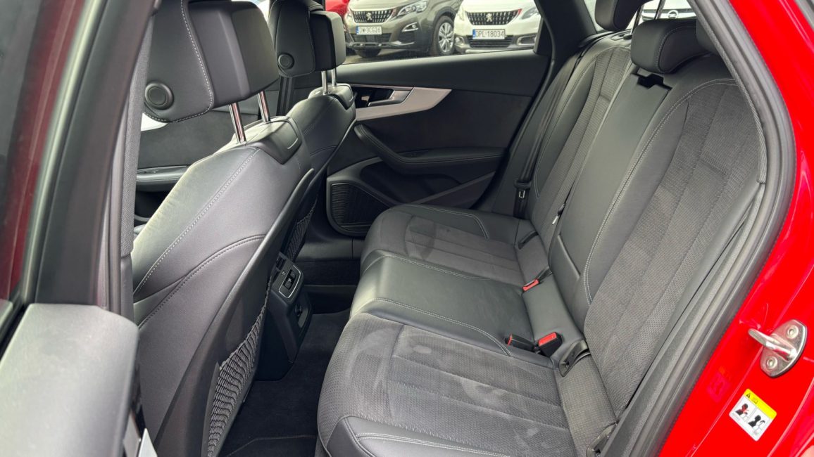 Audi A4 45 TFSI mHEV Quattro S Line S tronic WD4075T w abonamencie