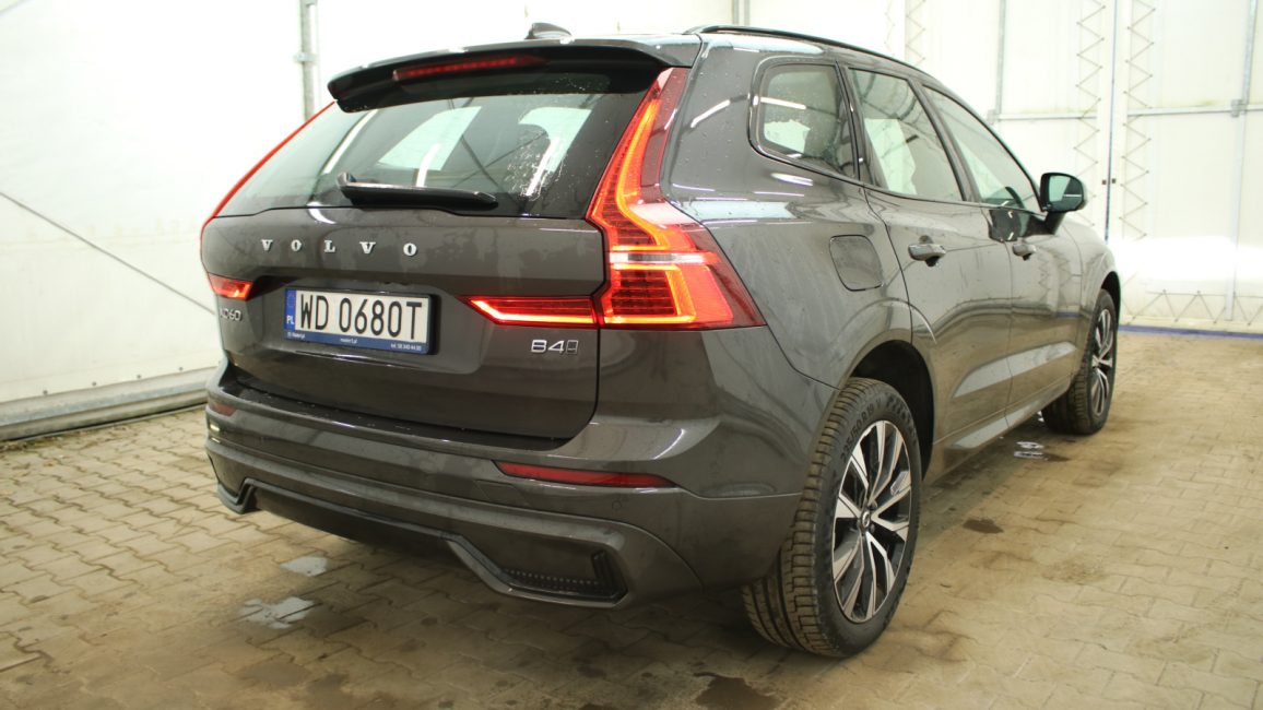 Volvo XC60 B4 D AWD Plus Dark aut WD0680T w abonamencie