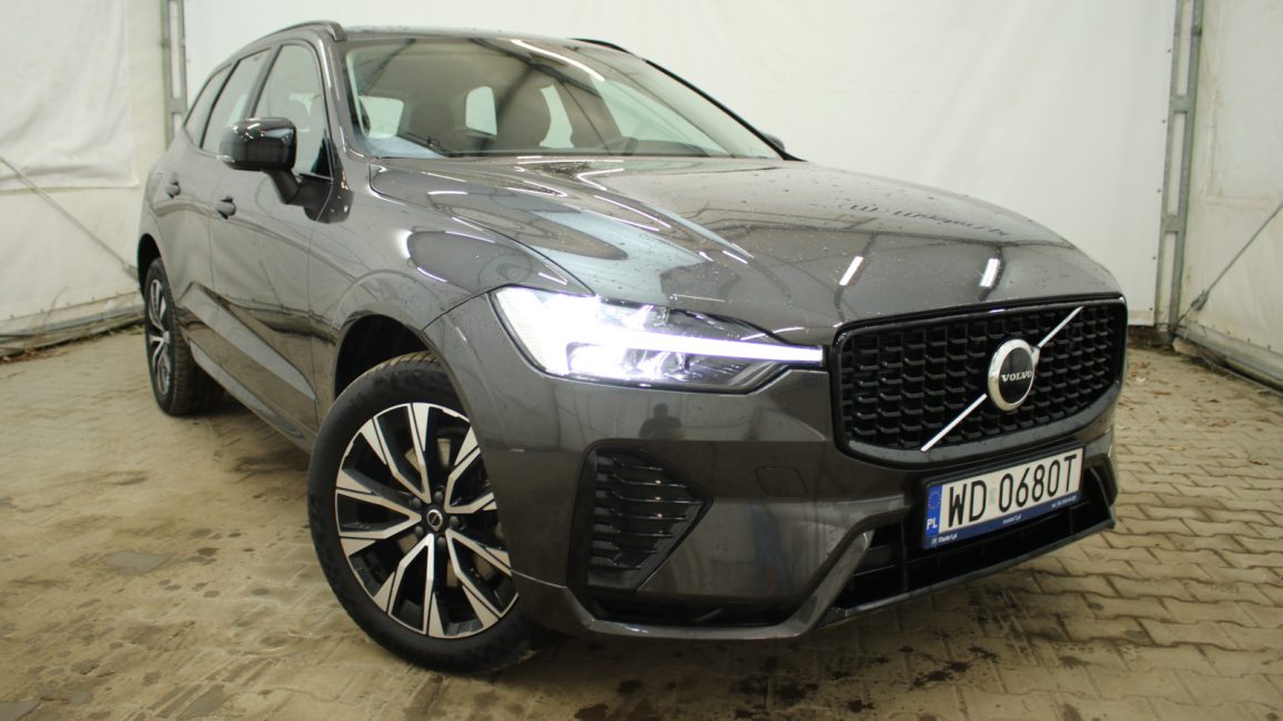Volvo XC60 B4 D AWD Plus Dark aut WD0680T w abonamencie