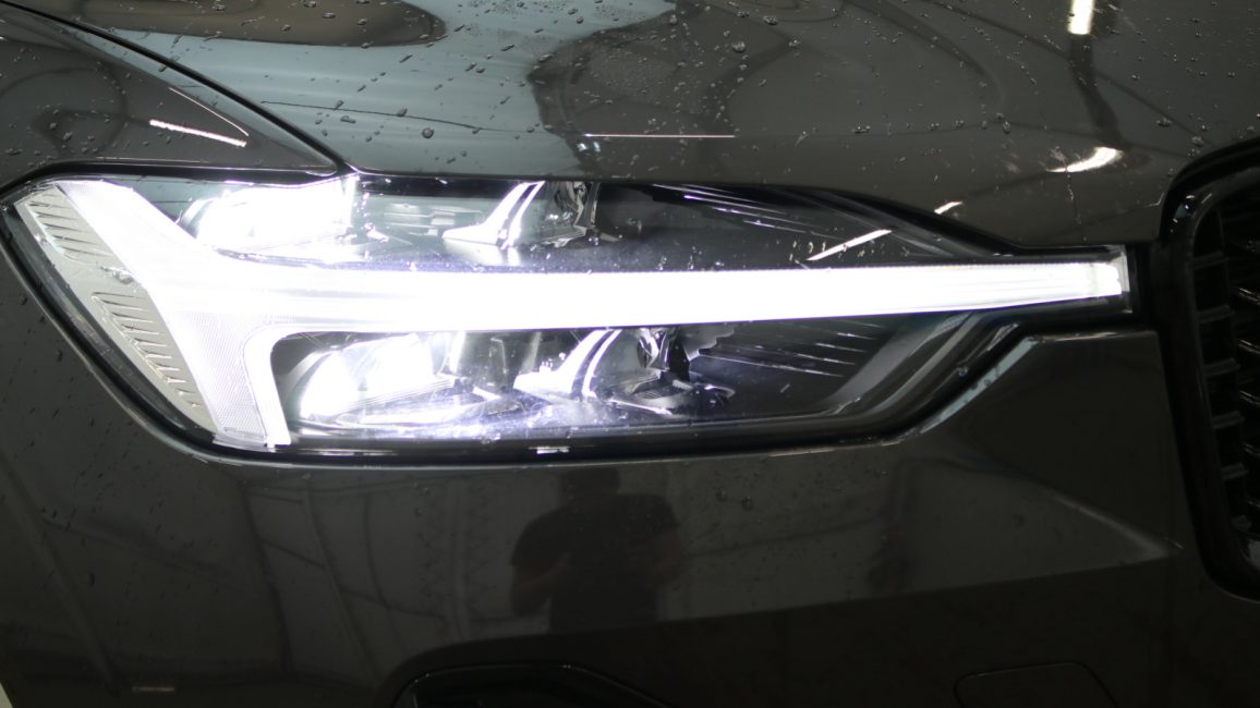 Volvo XC60 B4 D AWD Plus Dark aut WD0680T w abonamencie