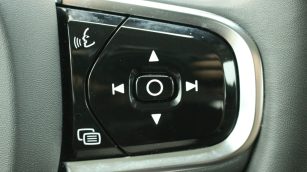Volvo XC60 B4 D AWD Plus Dark aut WD0680T w abonamencie