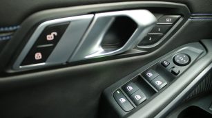 BMW 318d mHEV M Sport aut WD5851R w zakupie za gotówkę