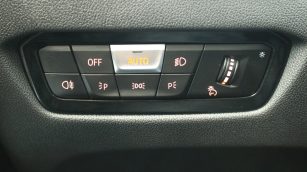 BMW 318d mHEV M Sport aut WD5851R w zakupie za gotówkę