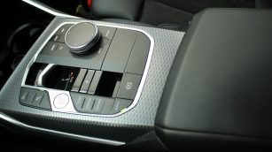 BMW 318d mHEV M Sport aut WD5851R w zakupie za gotówkę