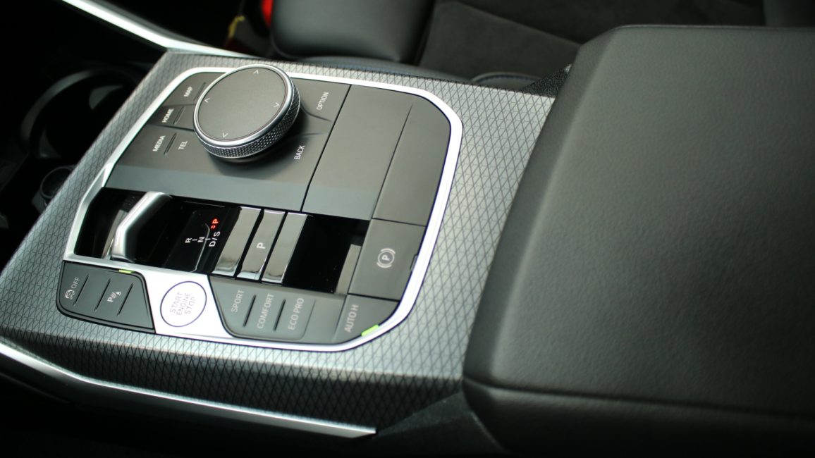 BMW 318d mHEV M Sport aut WD5851R w zakupie za gotówkę