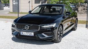 Volvo S60 B4 B Plus Bright aut WJ7756L w abonamencie
