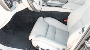 Volvo S60 B4 B Plus Bright aut WJ7756L w zakupie za gotówkę