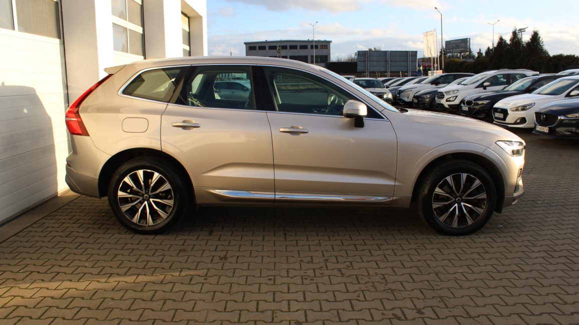 Volvo XC60 B4 B Plus Bright aut WJ2312L w leasingu dla firm
