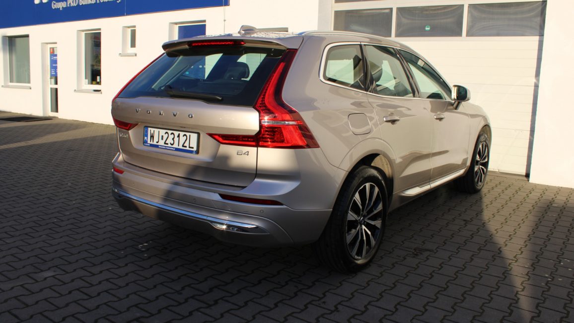 Volvo XC60 B4 B Plus Bright aut WJ2312L w leasingu dla firm