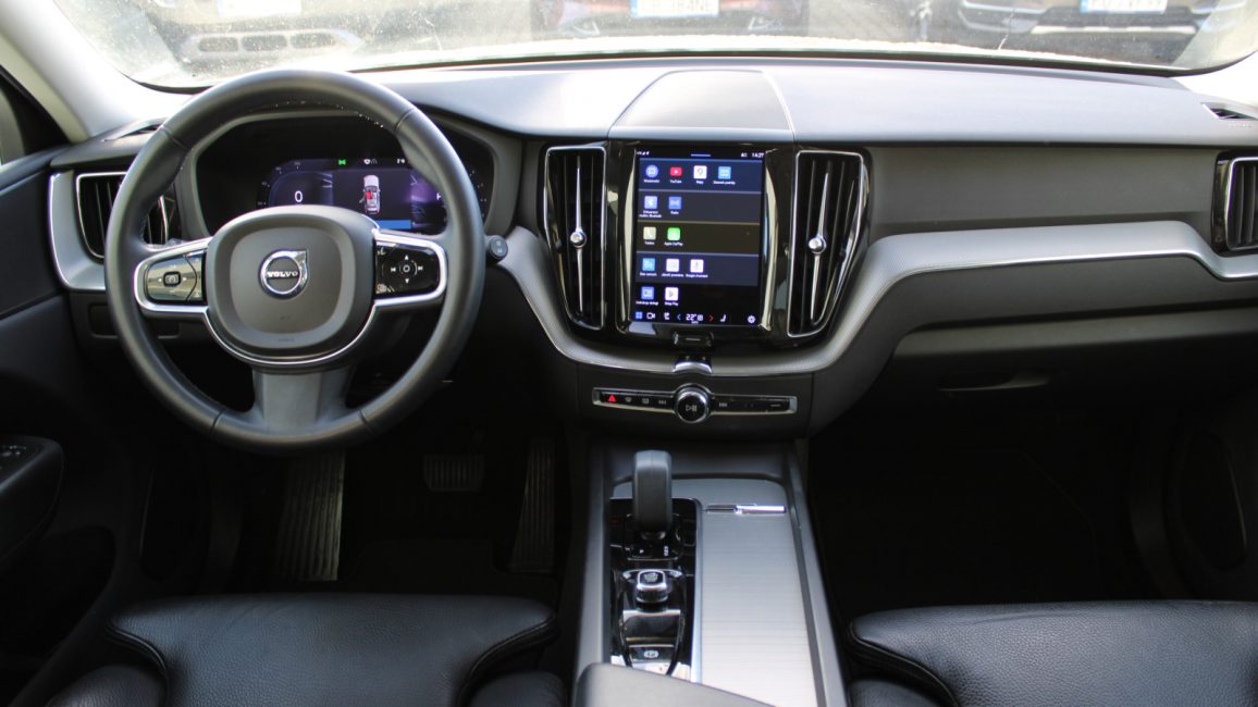 Volvo XC60 B4 B Plus Bright aut WJ2312L w leasingu dla firm
