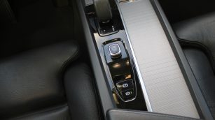 Volvo XC60 B4 B Plus Bright aut WJ2312L w leasingu dla firm