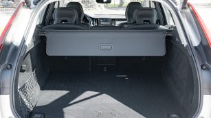 Volvo XC60 B4 B Plus Bright aut WJ2312L w abonamencie