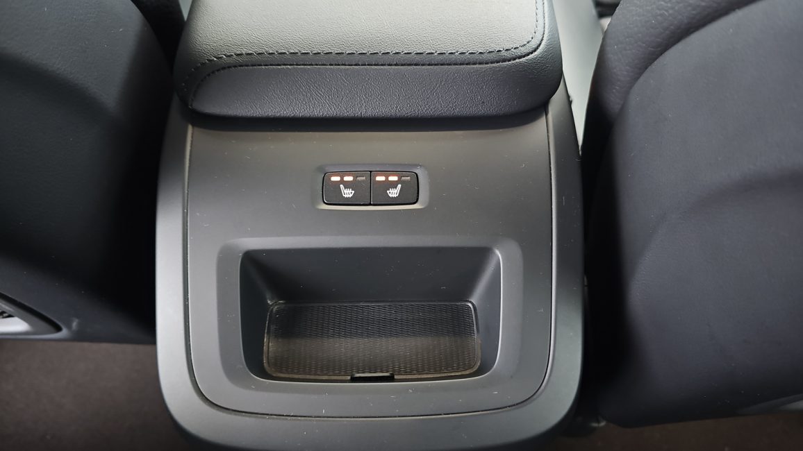 Volvo XC60 B4 B Inscription aut GD7F942 w leasingu dla firm