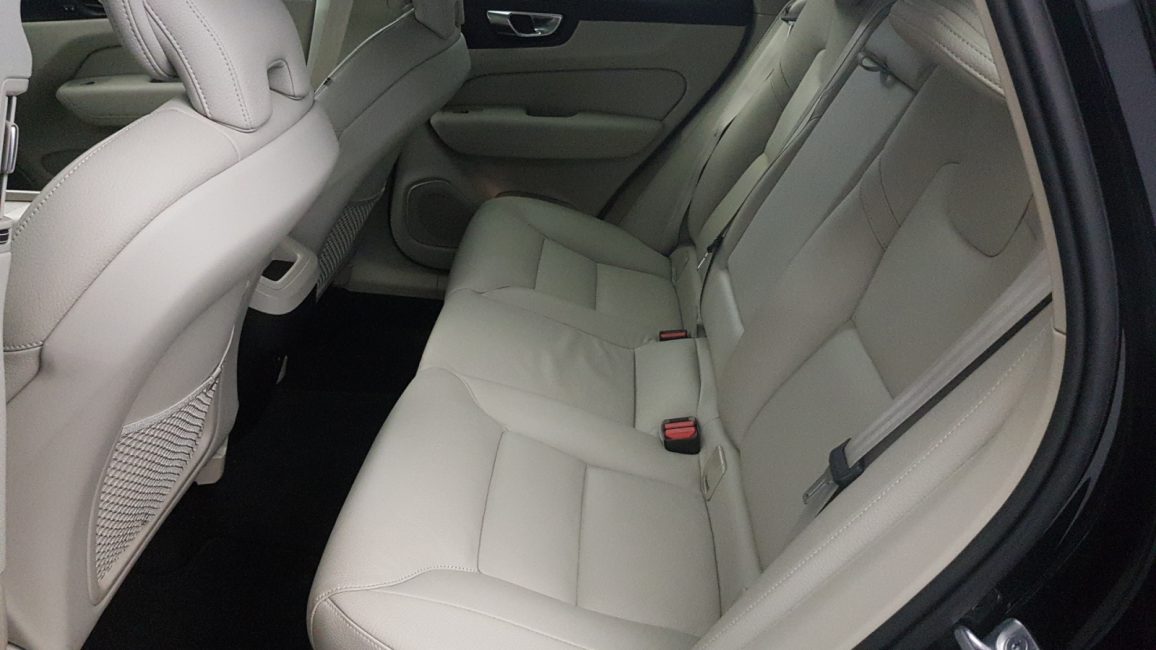 Volvo XC60 B4 B Inscription aut GD8F256 w abonamencie