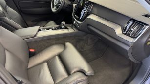 Volvo XC60 B4 B Plus Bright aut WJ2313L w leasingu dla firm