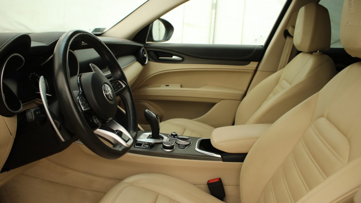 Alfa Romeo Stelvio 2.0 Turbo 6C Villa D'este Q4 aut WD3152S w zakupie za gotówkę