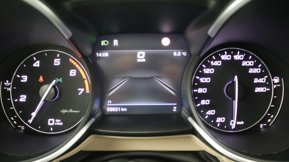 Alfa Romeo Stelvio 2.0 Turbo 6C Villa D'este Q4 aut WD3152S w zakupie za gotówkę