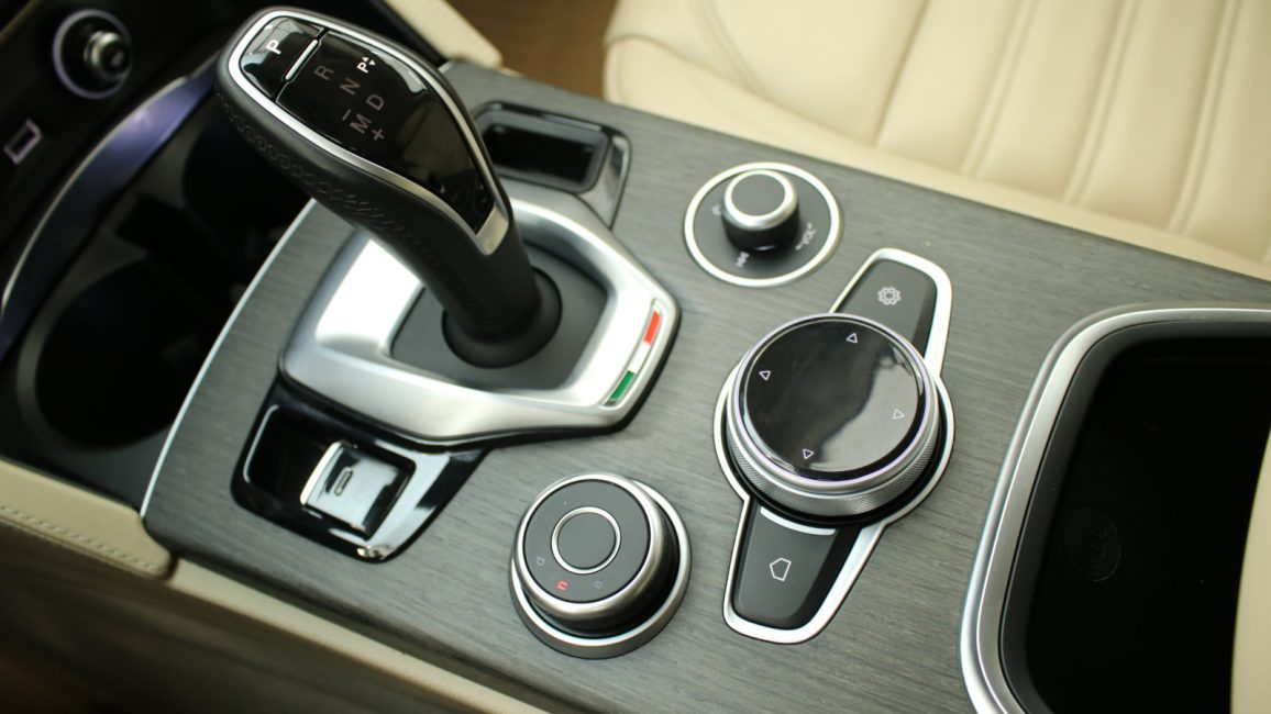 Alfa Romeo Stelvio 2.0 Turbo 6C Villa D'este Q4 aut WD3152S w zakupie za gotówkę