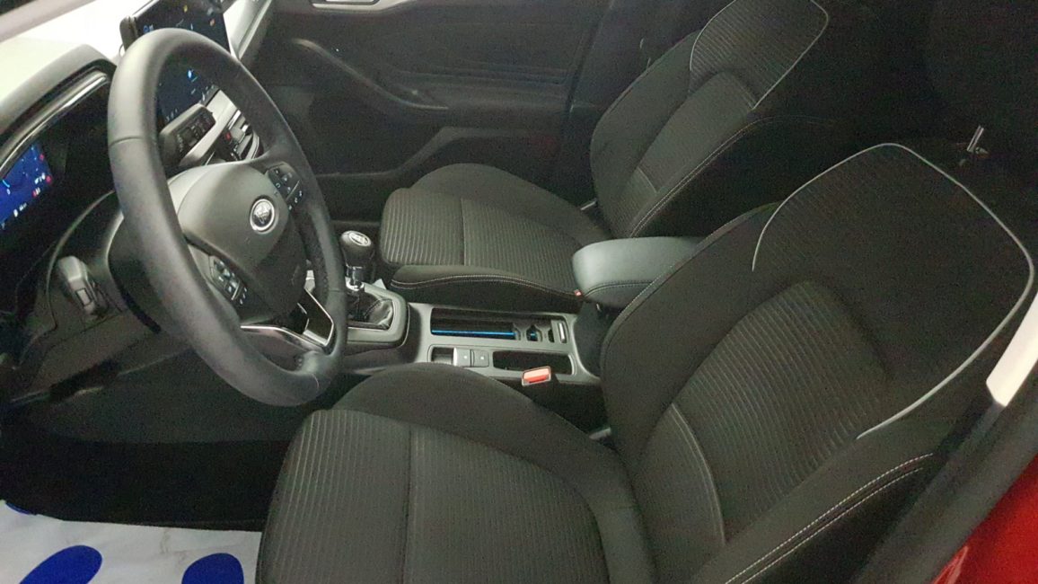 Ford Focus 1.0 EcoBoost Titanium X WD4860T w zakupie za gotówkę