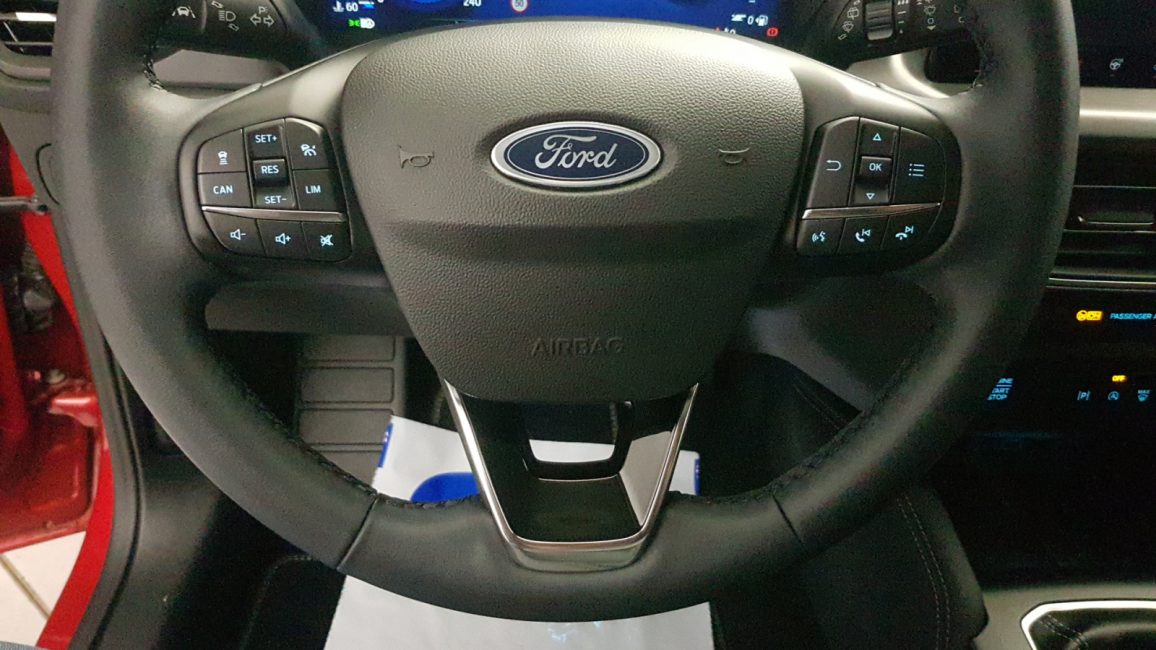 Ford Focus 1.0 EcoBoost Titanium X WD4860T w zakupie za gotówkę