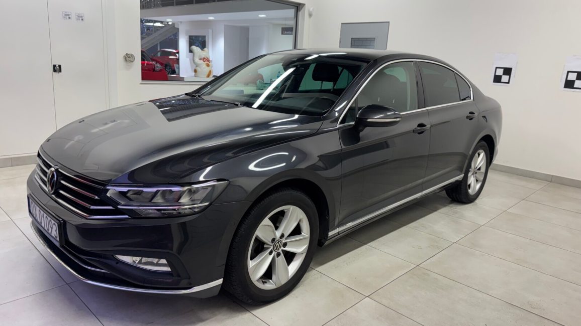 Volkswagen Passat 2.0 TDI Elegance DSG DX01093 w abonamencie