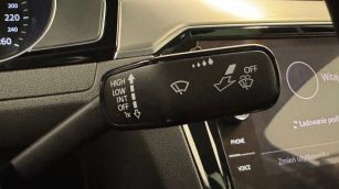 Volkswagen Passat 2.0 TDI Elegance DSG DX01093 w abonamencie