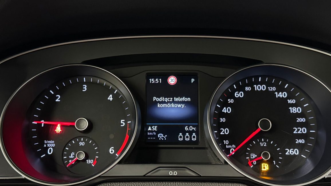 Volkswagen Passat 2.0 TDI Elegance DSG DX01093 w abonamencie