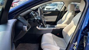 Jaguar XE 2.0 P250 R-Dynamic Black aut DW6RK48 w abonamencie